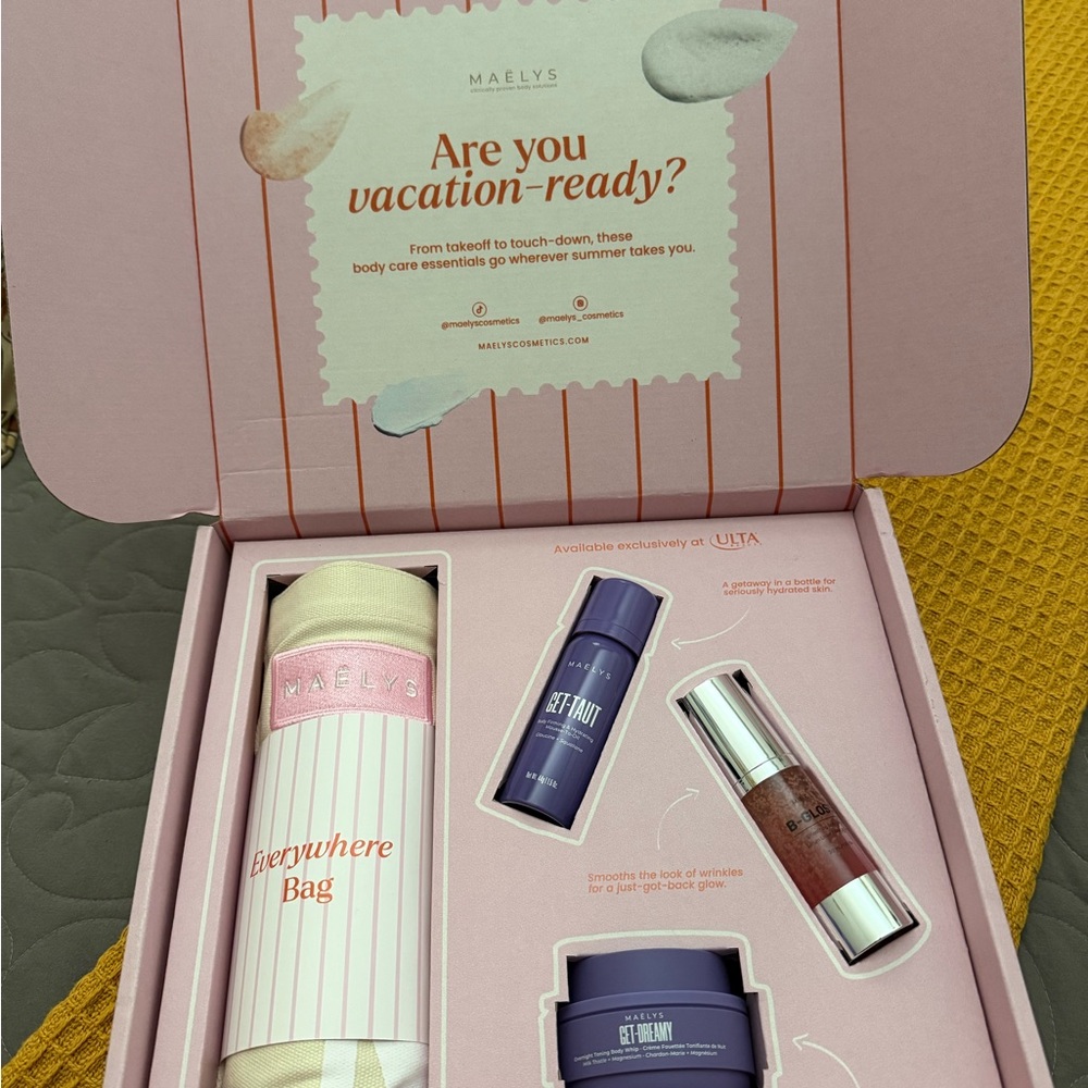 Maelys Vacation-Ready Everywhere Bag & Skin Care Set